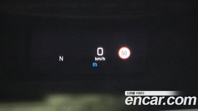 Mercedes-Benz E-Class 2019 — photo 19