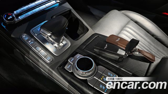 Genesis G90 2019 — photo 9