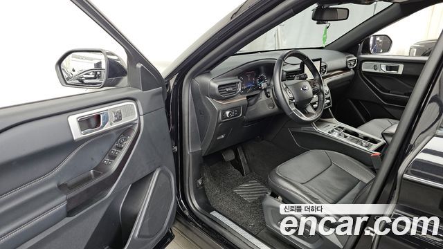 Ford Explorer 2020 — photo 10