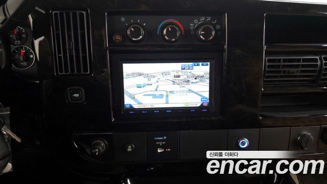Chevrolet Express Van 2014 — photo 15