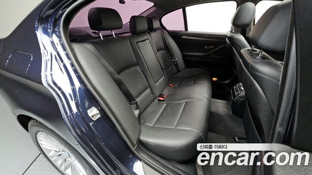 BMW 5-Series 2014 — photo 11
