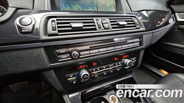 BMW 5-Series 2014 — photo 15