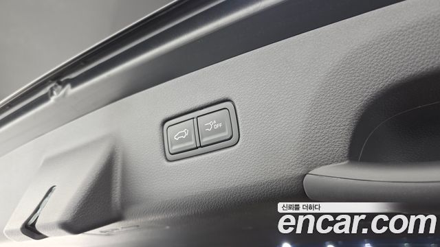 Kia Canival 2023 — photo 20