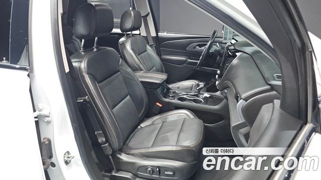 Chevrolet Korea Traverse 2021 — photo 10