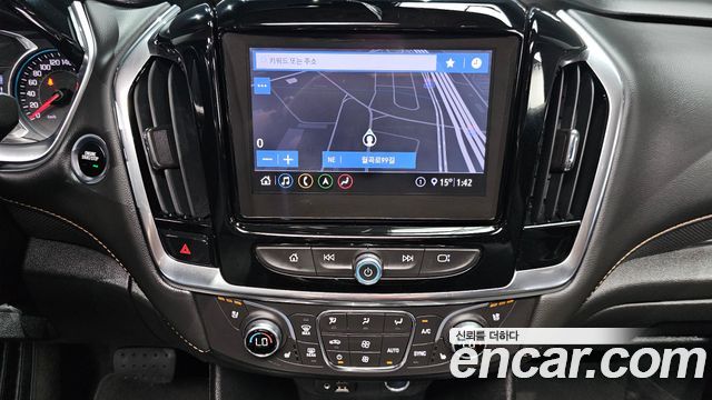 Chevrolet Korea Traverse 2021 — photo 15