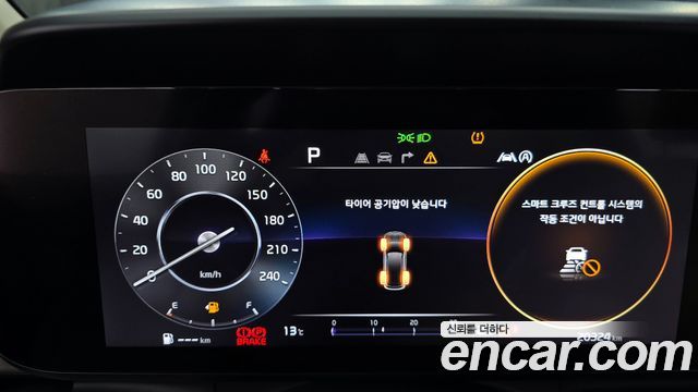 Kia Canival 2022 — photo 8