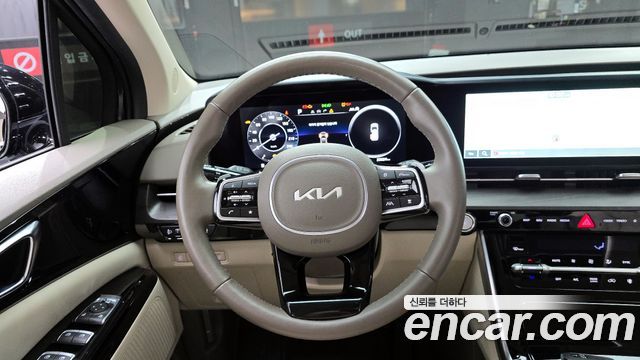 Kia Canival 2022 — photo 13