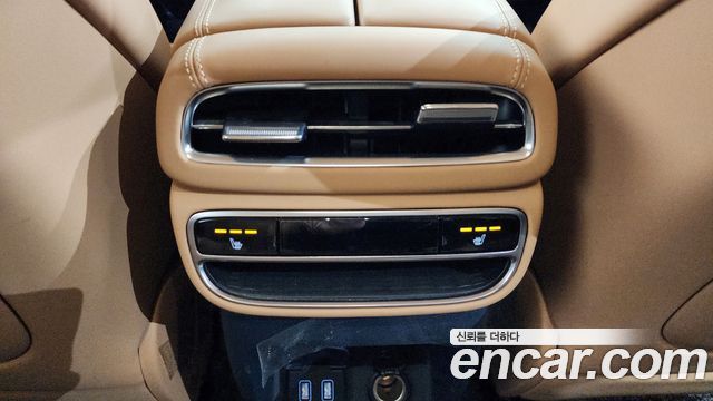 Genesis GV80 2020 — photo 19
