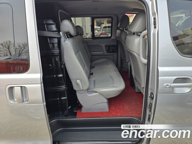 Hyundai Starex 2016 — photo 14