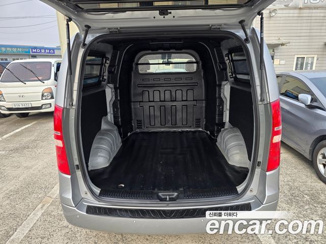 Hyundai Starex 2016 — photo 17