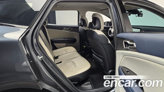 Kia Sportage 2022 — photo 12