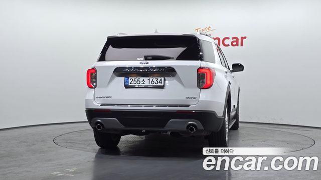 Ford Explorer 2021 — photo 4