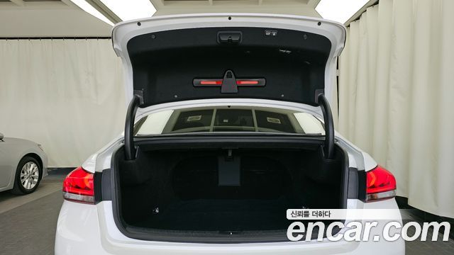 Genesis G80 2020 — photo 20