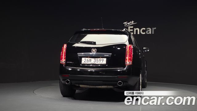 Cadillac SRX 2010 — photo 4