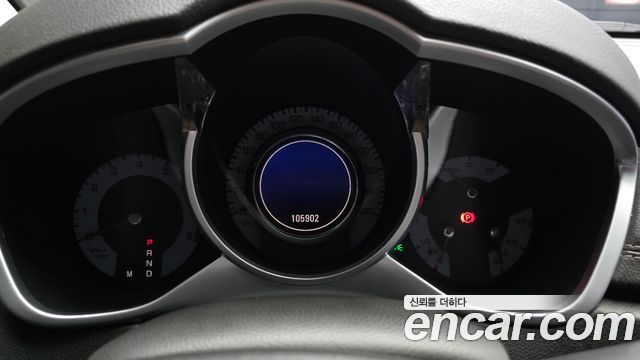 Cadillac SRX 2010 — photo 8