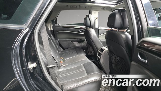 Cadillac SRX 2010 — photo 12
