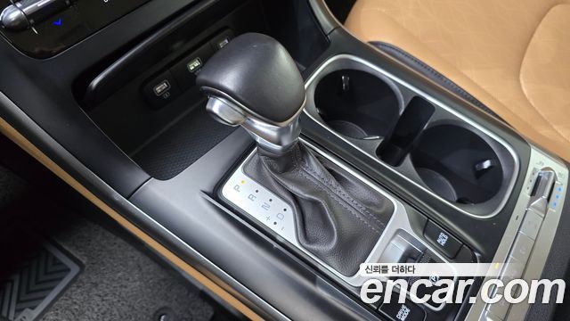 Kia Canival 2021 — photo 9