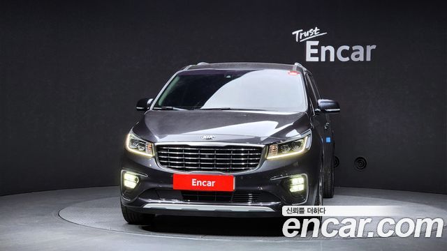 Kia Canival 2019 — photo 3