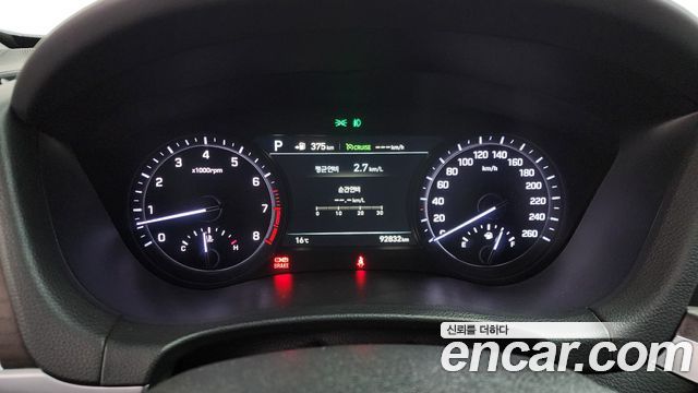 Genesis G80 2018 — photo 8