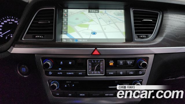 Genesis G80 2018 — photo 14