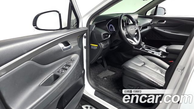Hyundai Santafe 2019 — photo 11