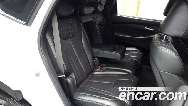 Hyundai Santafe 2019 — photo 12