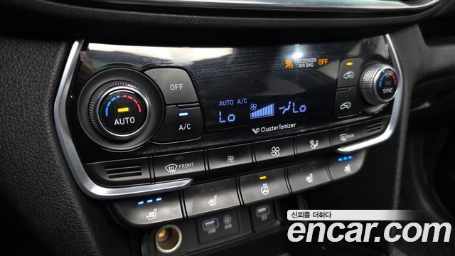 Hyundai Santafe 2019 — photo 16