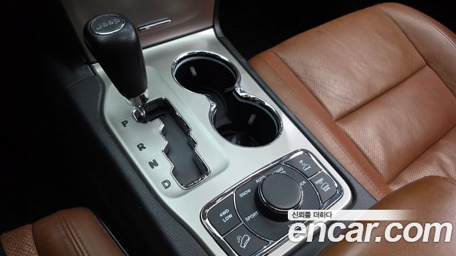 Jeep Cherokee 2012 — photo 9