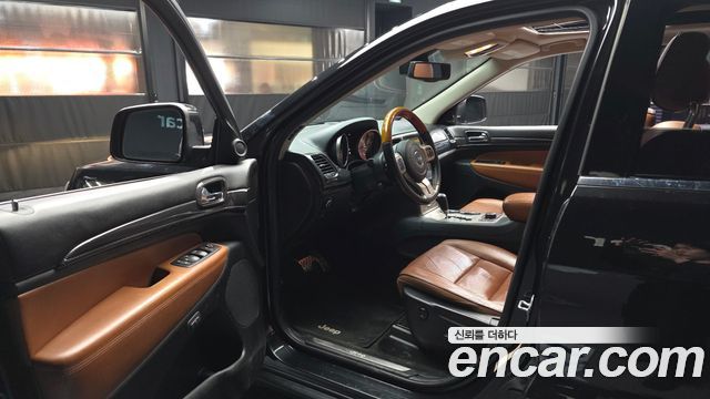Jeep Cherokee 2012 — photo 10