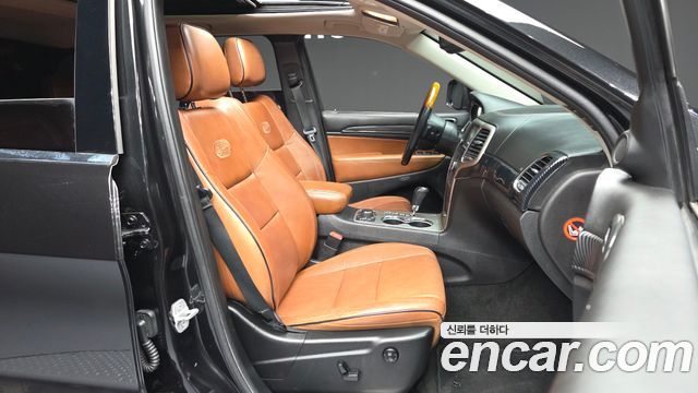 Jeep Cherokee 2012 — photo 11
