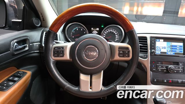 Jeep Cherokee 2012 — photo 13