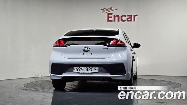Hyundai Ioniq 2020 — photo 4
