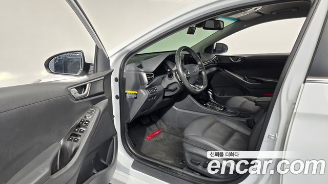Hyundai Ioniq 2020 — photo 10