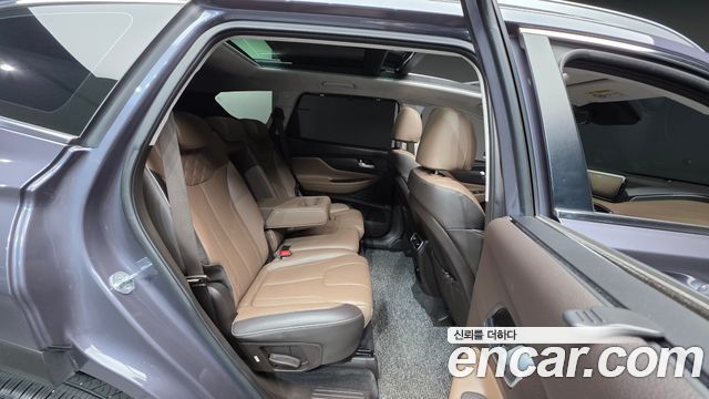 Hyundai Santafe 2022 — photo 19