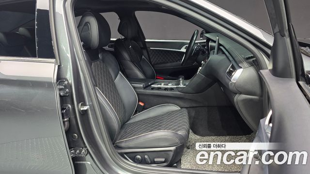 Genesis G70 2019 — photo 10