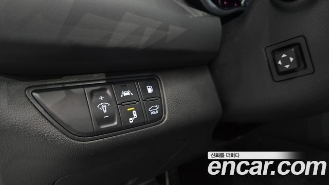 Genesis G70 2019 — photo 14