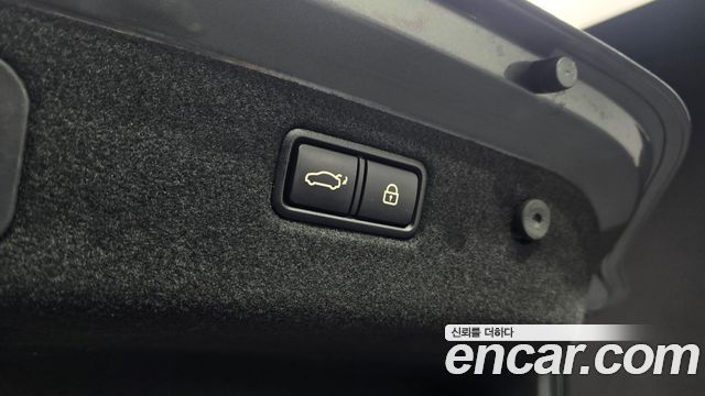 Genesis G70 2019 — photo 20