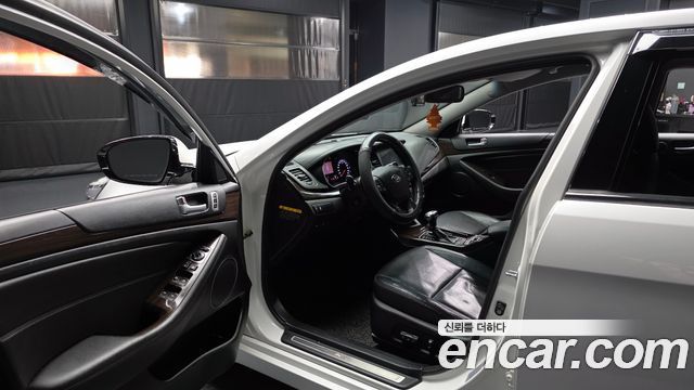 Kia K7 2016 — photo 10