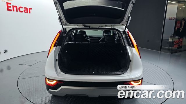 Kia Niro 2023 — photo 20