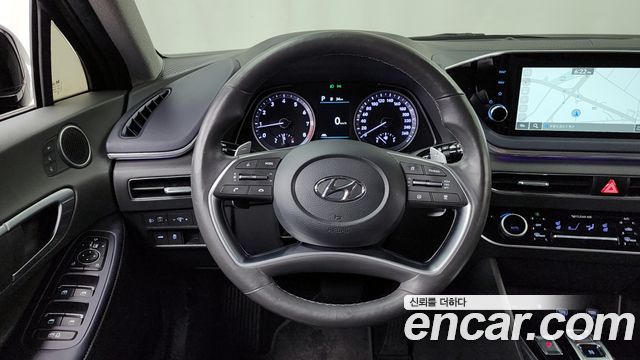 Hyundai Sonata 2022 — photo 13