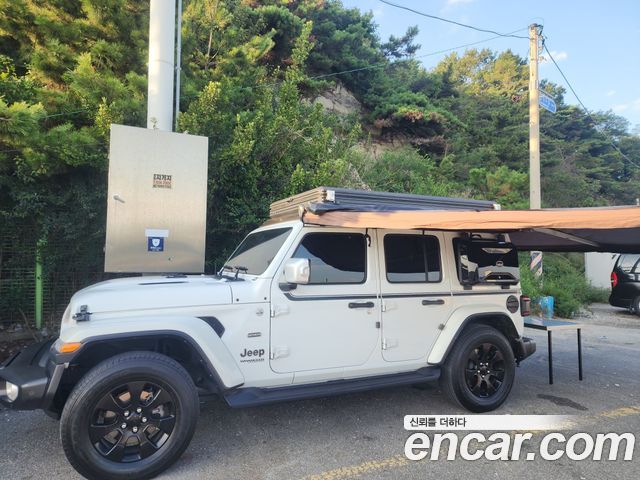 Jeep Wrangler 2021 — photo 25