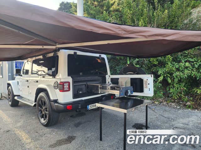 Jeep Wrangler 2021 — photo 29