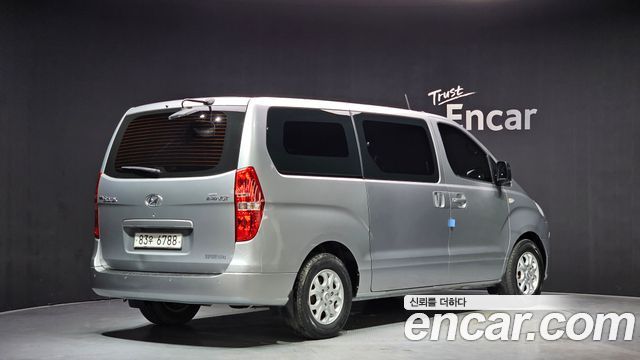 Hyundai Starex 2015 — photo 2