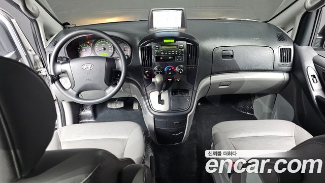 Hyundai Starex 2015 — photo 7