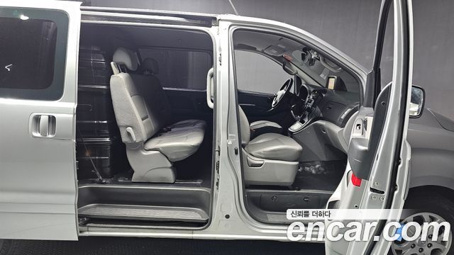 Hyundai Starex 2015 — photo 12