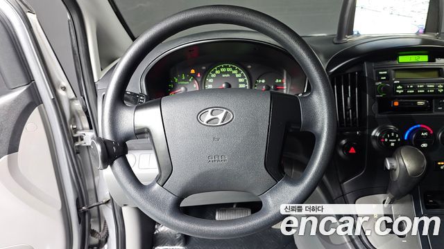 Hyundai Starex 2015 — photo 14