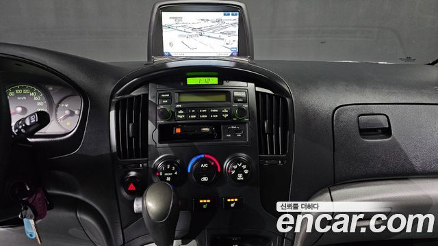 Hyundai Starex 2015 — photo 15
