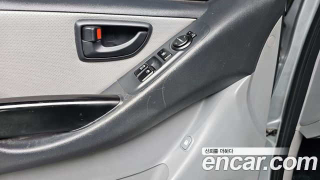 Hyundai Starex 2015 — photo 16