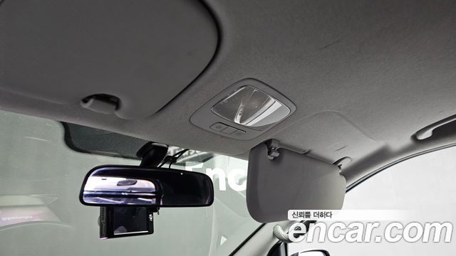 Hyundai Starex 2015 — photo 19
