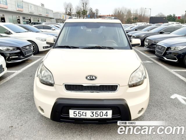 Kia Soul 2009 — photo 2